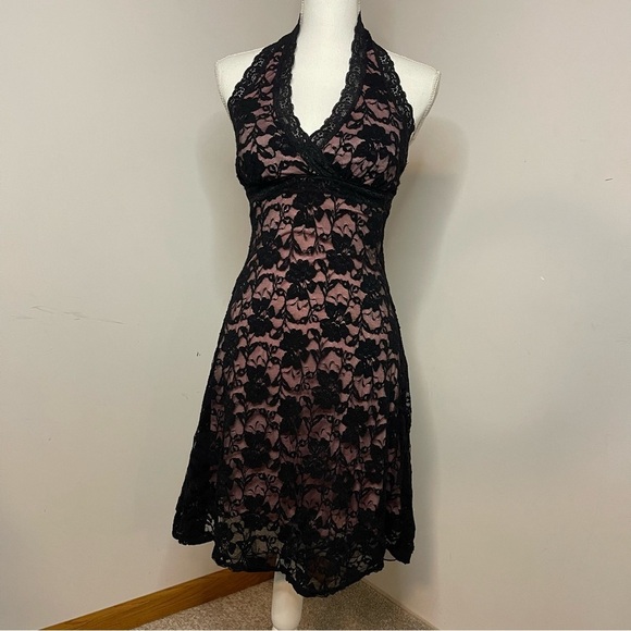 City triangles Elegant Black Lace Halter Dress - Picture 1 of 9